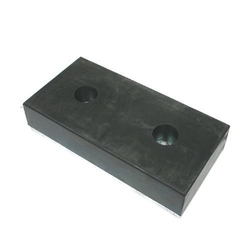 [2110002] Kompletny zderzak 500 x 250 x 140mm